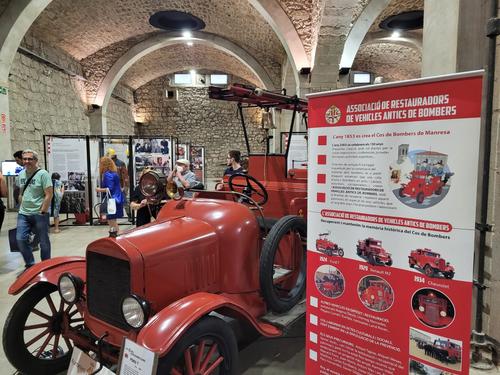 Més de mil persones han visitat a Manresa l'exposició dels 40 anys dels Bombers de la Generalitat